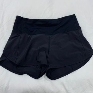 Lululemon high rise speed up running short 4” , size 6.